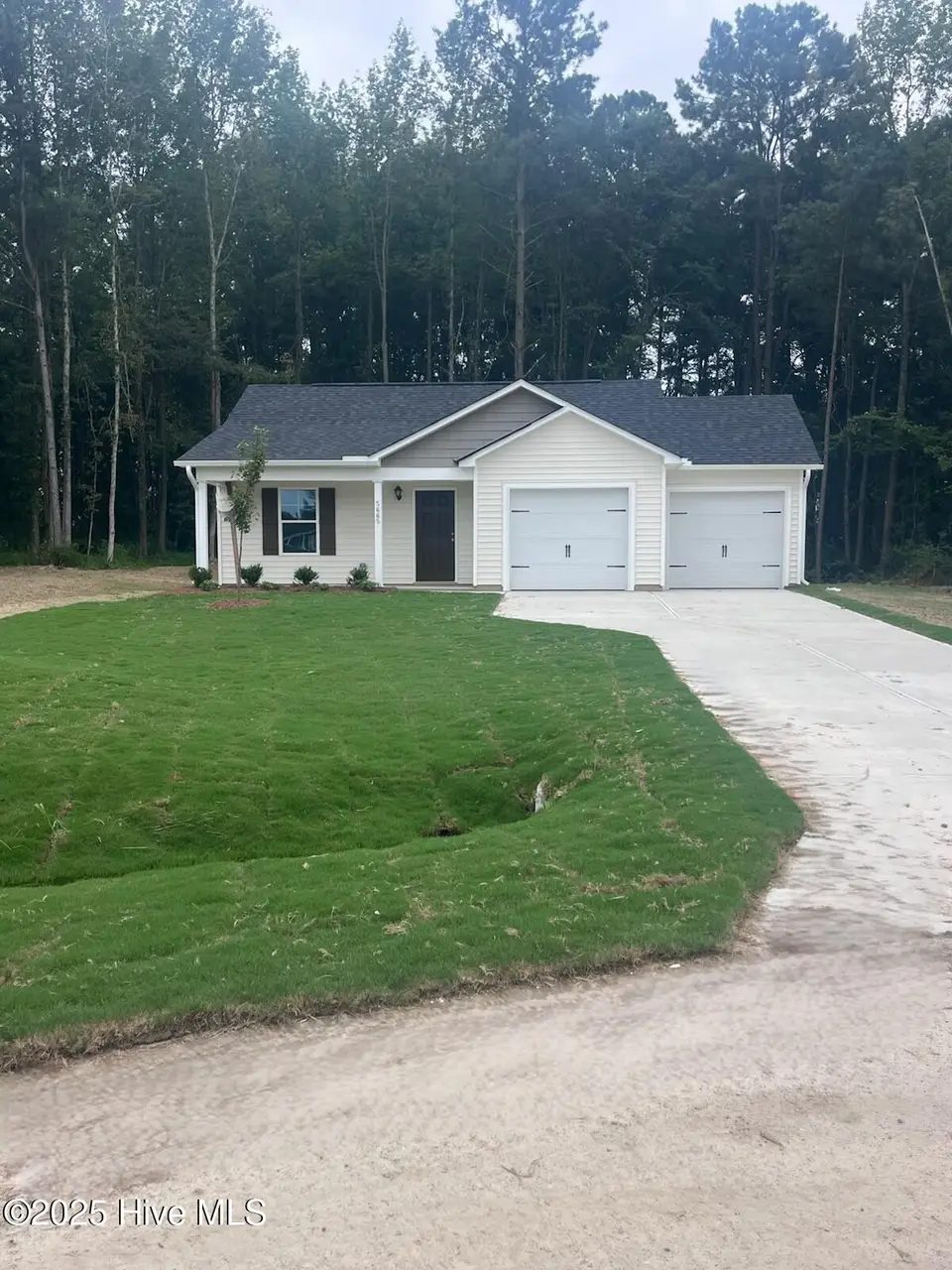 5665 Muscadine Road, Wilson, NC 27893 – photo 1 of 17: Front View