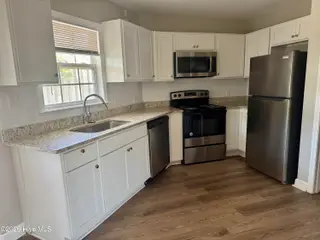2502 Bluff View Court A, Greenville, NC 27834 – photo 12: IMG_2034