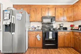 1216 Cross Creek Circle X6, Greenville, NC 27834 – photo 21: 27-web-or-mls-IMG_0029_edit