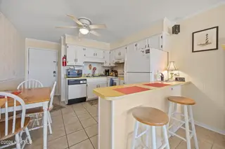 301 Commerce Way E 205, Atlantic Beach, NC 28512 – photo 6: 14-web-or-mls-IMG_1053