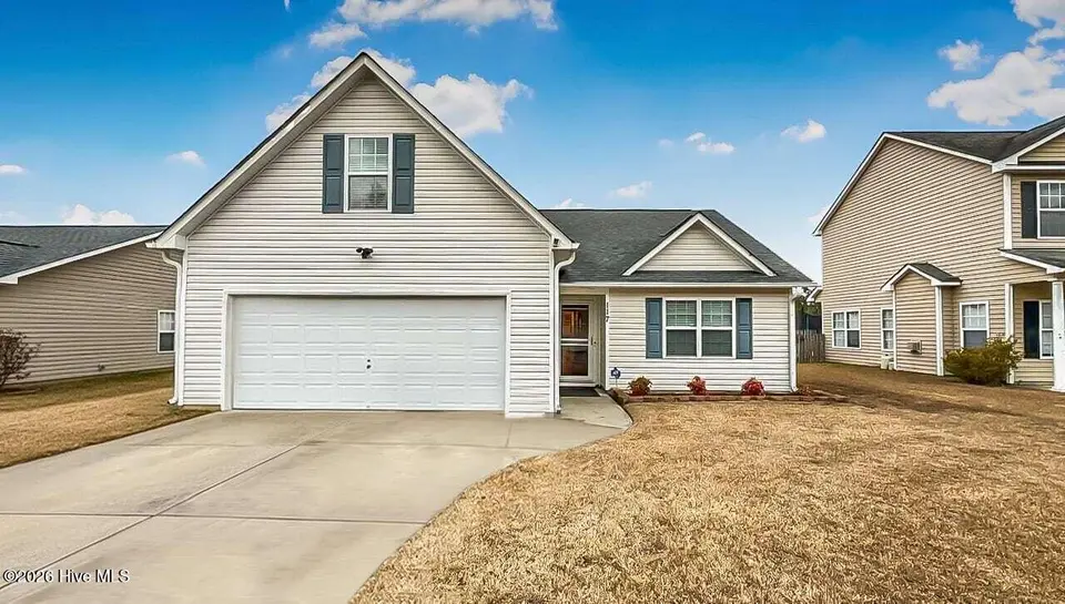 117 Crooked Run Drive, New Bern, NC 28560 – photo 1 of 17: 1 (1)