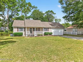 9060 Sea Lane SW, Sunset Beach, NC 28468 — 3-bedroom home in Pearl Bay I, Sunset Beach, NC, photo 6 of 48: 06-www