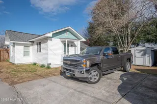 1208 Evans Street, Morehead City, NC 28557 – photo 23: 1208 EVANS (21)