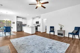 5812 Park West Circle, Leland, NC 28451 – photo 10: Living room_2