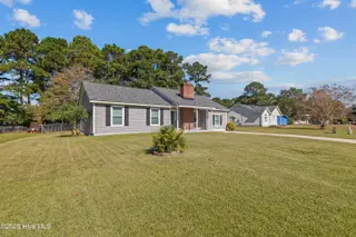 2007 Hunters Ridge Drive, Midway Park, NC 28544 – photo 2: 2