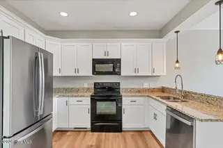 106 Lightwater Court, Aberdeen, NC 28315 – photo 12: 12-26_106 Lightwater Ct, Aberdeen, NC, 2