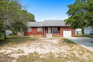 103 NE 17th Street, Oak Island, NC 28465 – photo 7: 36-web-or-mls-CAMMediaLLC.com (3 of 40)