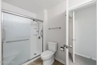 7601 Windward Drive, New Bern, NC 28560 – photo 23: New Walk-in Shower