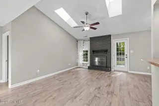 182 Raintree Circle, Jacksonville, NC 28540 – photo 5: raintree-5