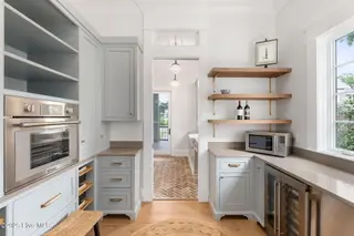 2209 Front Street, Beaufort, NC 28516 – photo 15: butler's pantry