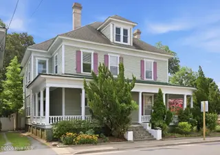 401 N Market Street, Washington, NC 27889 – photo 4: 2-web-or-mls-IMG_0002-(1)_edit