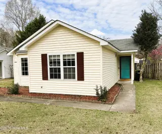 3716 Elizabeth Avenue, New Bern, NC 28562 – photo 5: Front