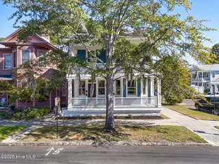 223 S 5th Avenue, Wilmington, NC 28401 — 6-bedroom home in Historic District, Wilmington, NC, photo 3 of 48: Front Elevation