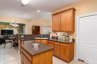 602 Taberna Circle, New Bern, NC 28562 – photo 14: 602 Taberna Circle-13