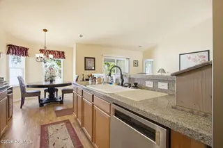 910 Elderberry Lane SW, Sunset Beach, NC 28468 — 3-bedroom home in Wyndfall, Sunset Beach, NC, photo 14 of 31: 17-web-or-mls-910 Elderberry Ln-17