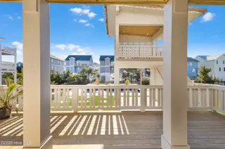 606 S Topsail Drive, Surf City, NC 28445 – photo 11: IMG_2757