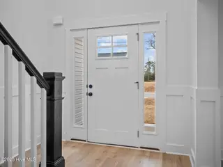 293 E Ivybridge Drive, Hubert, NC 28539 – photo 3: Foyer