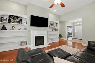 8116 Saltcedar Drive, Wilmington, NC 28411 – photo 11: 10_8116_saltcedar_dr_010
