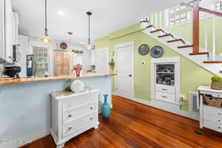 826 N Caswell Avenue, Southport, NC 28461 – photo 10: shniderproductions.com-19