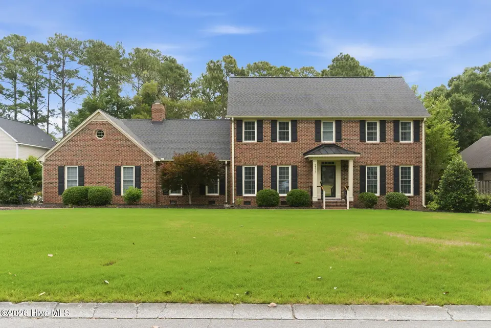 2317 Waverly Drive, Wilmington, NC 28403 — 4-bedroom home in Glen Meade, Wilmington, NC, photo 1 of 44: 1-web-or-mls-DSC06313