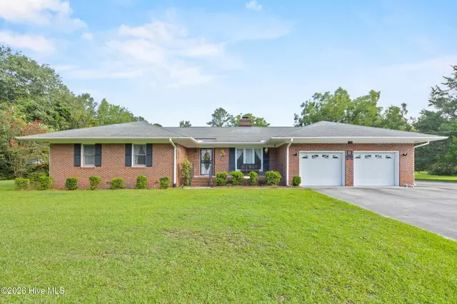111 Maple Street, Teachey, NC 28464