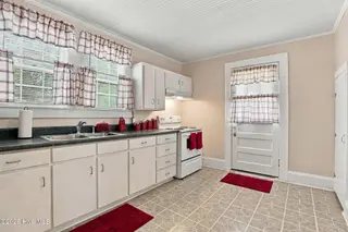 9349 Main Street, Castalia, NC 27816 — 3-bedroom home, Castalia, NC, photo 18 of 31: 29-web-or-mls-DSC05499