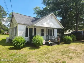 407 S Johnson Street, Mount Olive, NC 28365 – photo 2: 20260521_145041_resized