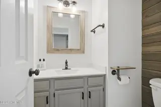 949 Teakwood Drive, Greenville, NC 27834 – photo 22: 32-web-or-mls-IMG_0038_edit