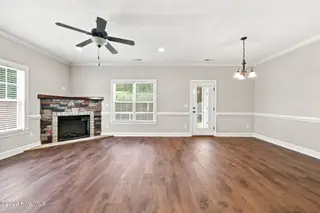 1640 Cambria Drive A, Greenville, NC 27834 – photo 6: 16-web-or-mls-BLS_0020-edit
