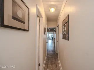 3002 Canal Cove Road, Lake Waccamaw, NC 28450 – photo 24: Hallway