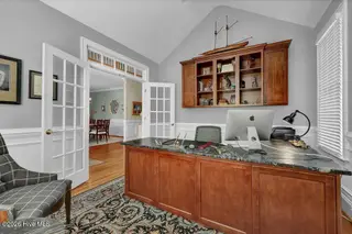 853 Gull Point Road, Wilmington, NC 28405 — 4-bedroom home in Landfall, Wilmington, NC, photo 8 of 52: 009_img_7469_743