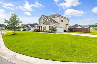 138 Cavalier Drive, Jacksonville, NC 28546 – photo 3: 01