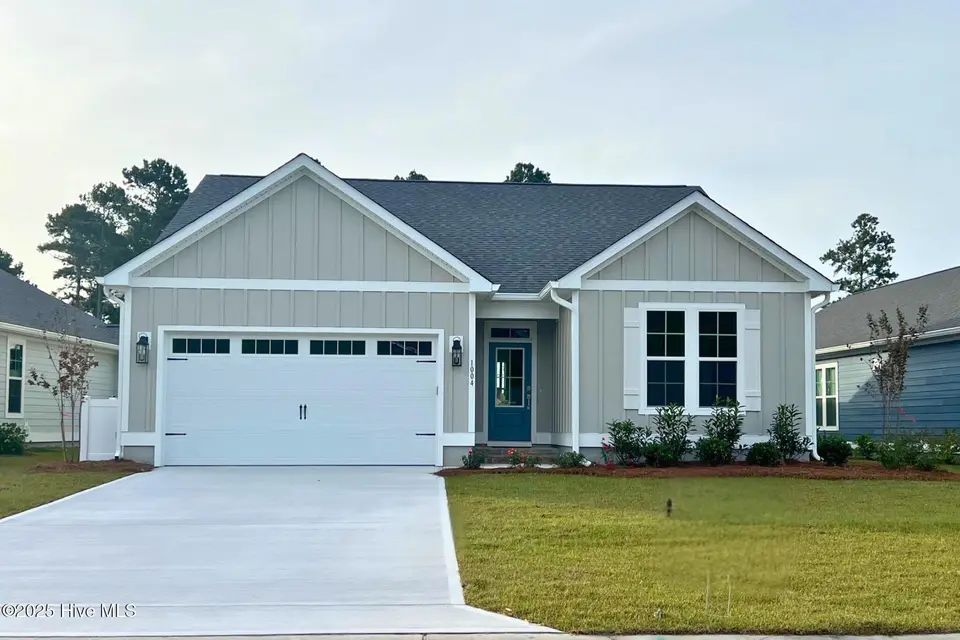 1004 Brighton Drive, New Bern, NC 28562 – photo 1 of 30: Untitled design (3)