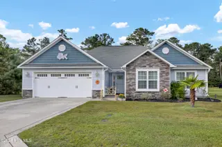 240 W Huckleberry Way, Rocky Point, NC 28457 – photo 1: 002_6g8a0844_332