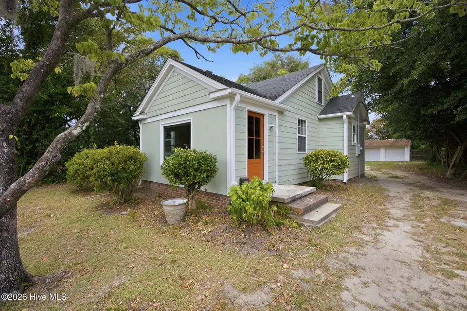 2113 Princess Place Drive, Wilmington, NC 28405 – photo 1 of 41