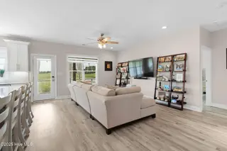 212 Taylorwood Drive, Beaufort, NC 28516 – photo 4: Open concept living space