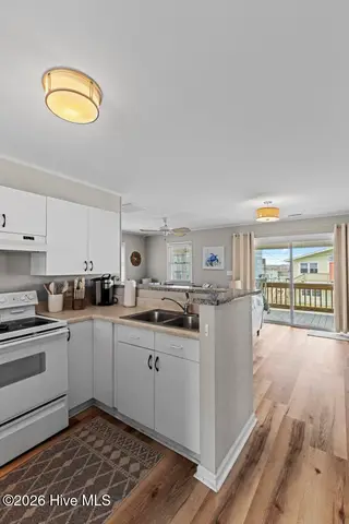1331 Carolina Boulevard, Topsail Beach, NC 28445 – photo 10: 425A5852