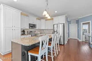 911 Ocean Boulevard W, Holden Beach, NC 28462 – photo 9: 5-web-or-mls-DSC08996