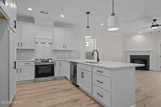 118 Pine View Boulevard, Beaufort, NC 28516 – photo 3: Open Concept Kitchen