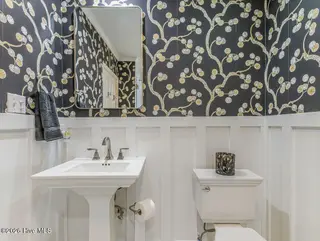 140 Love Thirty Lane, Pinehurst, NC 28374 — 3-bedroom townhome in Lawn and Tennis, Pinehurst, NC, photo 13 of 28: 260926-140Love30Lane-5119