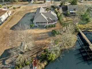 459 Chadwick Shores Drive, Sneads Ferry, NC 28460 – photo 19: 19-web-or-mls-19-print-17_1 copy