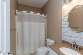 142 Overlook Drive, West End, NC 27376 – photo 18: xbath1