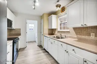 280 Crystal Road, Southport, NC 28461 — 3-bedroom home in Boiling Spring Lakes, Southport, NC, photo 11 of 44: 280CrystalRoad-11