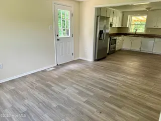 133 Riverside Drive, Beaufort, NC 28516 — 3-bedroom home in Riverside Estates, Beaufort, NC, photo 5 of 29: Dining Area