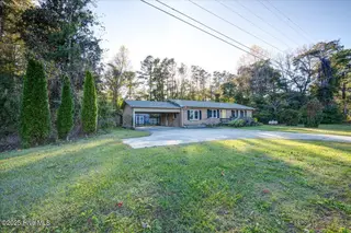 707 Clermont Road, New Bern, NC 28560 – photo 6: 05-707_Clermont-28