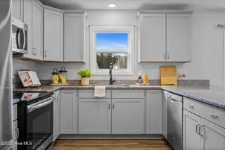 223 Independence Boulevard, Newport, NC 28570 – photo 13: 15-web-or-mls-223-Independance-015