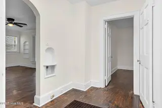 541 N Daughtry Street, Rocky Mount, NC 27801 – photo 12: Hallway