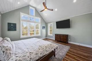 620 W Wilson Creek Drive, Trent Woods, NC 28562 – photo 24: Primary Bedroom