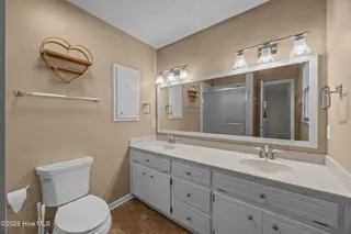 212 Pinewood Drive, New Bern, NC 28562 – photo 19: 14-web-or-mls-0C0A1137