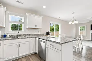 273 W Broughton Lane, Rocky Point, NC 28457 – photo 10